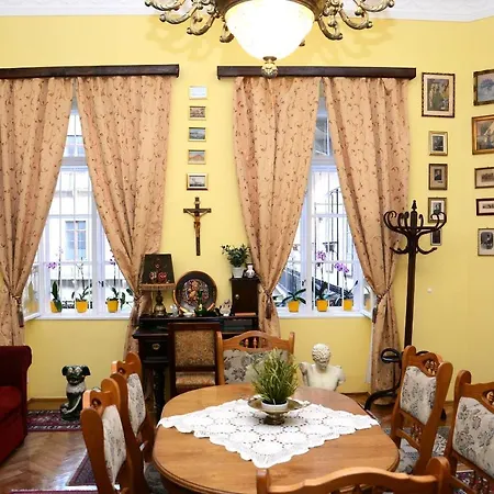 Central Astoria Apartment Budapest